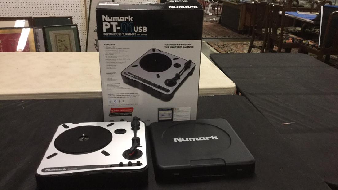 Numark PT-01 portable USB turntable (1 of 4)