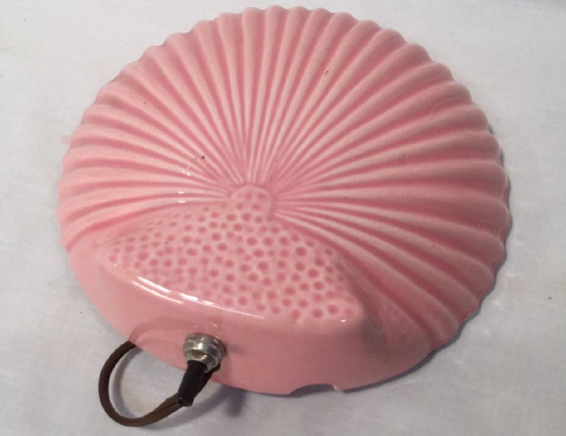 Vintage A Nelsen Shell Light model no. 602: Vintage A Nelsen Shell Light model no. 602 . Artesia, Calif 7.5"dia. 2.5"deep. Light works.