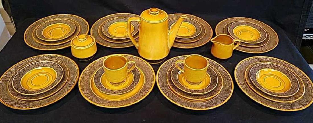 Harmony House Ironstone Aurora China 28 pc (1 of 6)