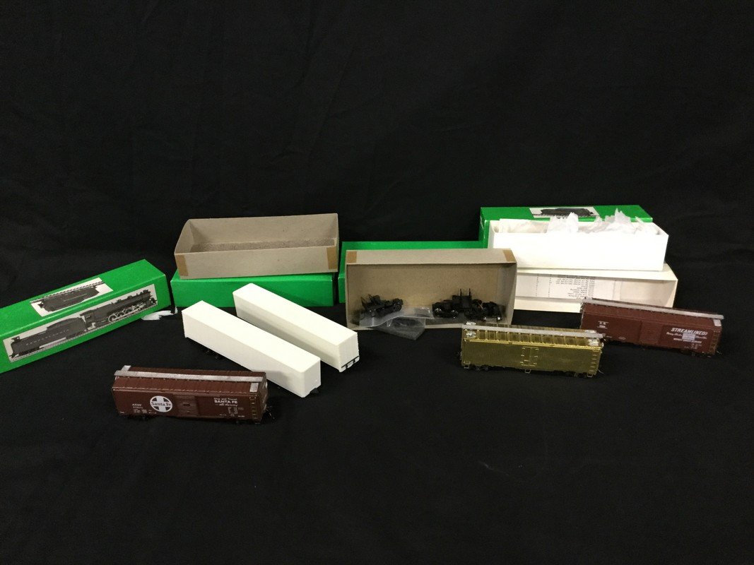 Three Bowser Freight cars and two Bowser 53' Smooth (1 of 2)