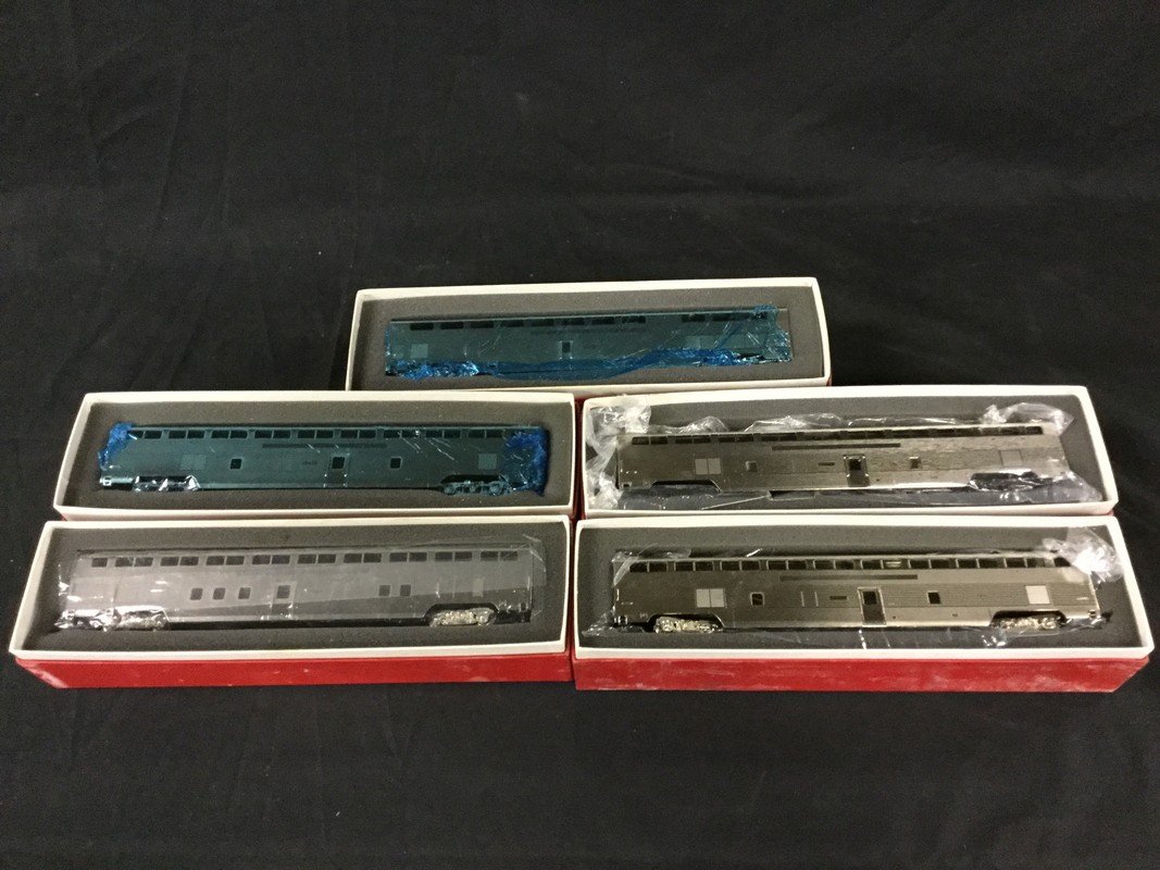 Five S. SOHO & CO. HO Scale Coaches (1 of 2)