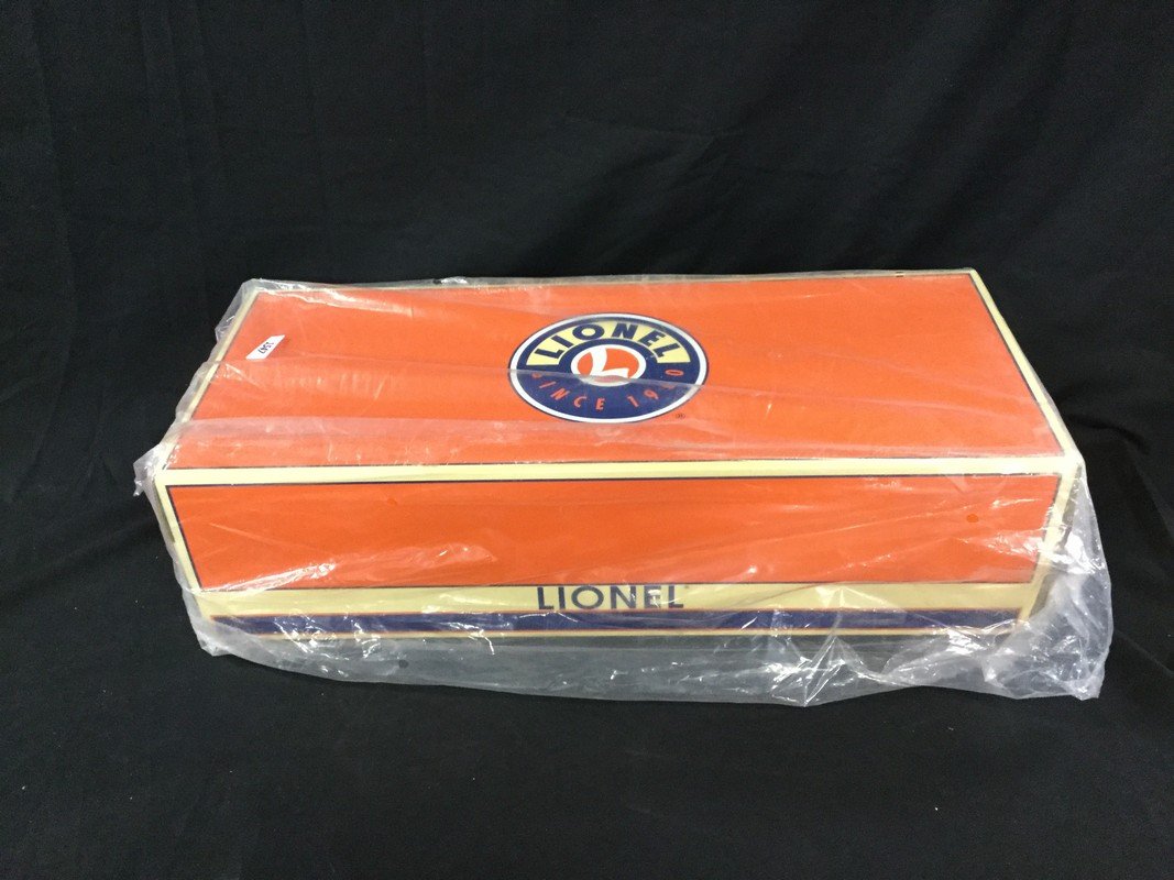 Lionel car two pack in box (1 of 3)