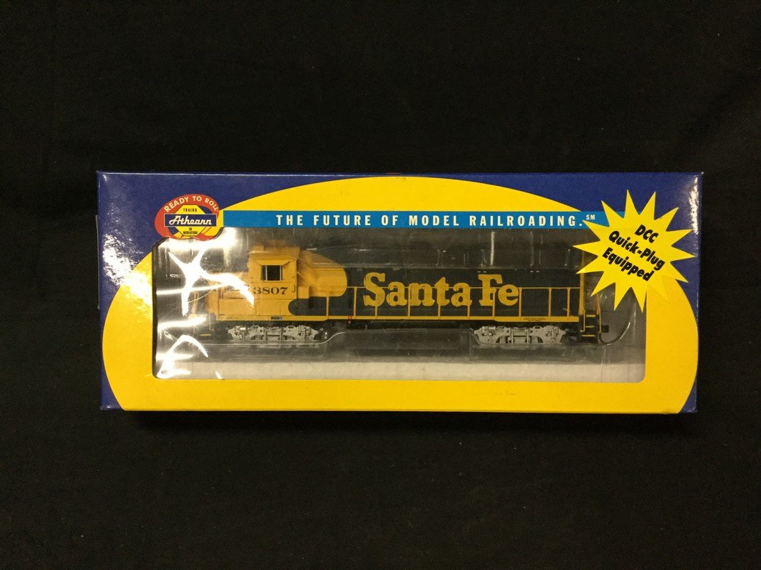 Athearn ready to roll DCC quick plug equipped (1 of 2)