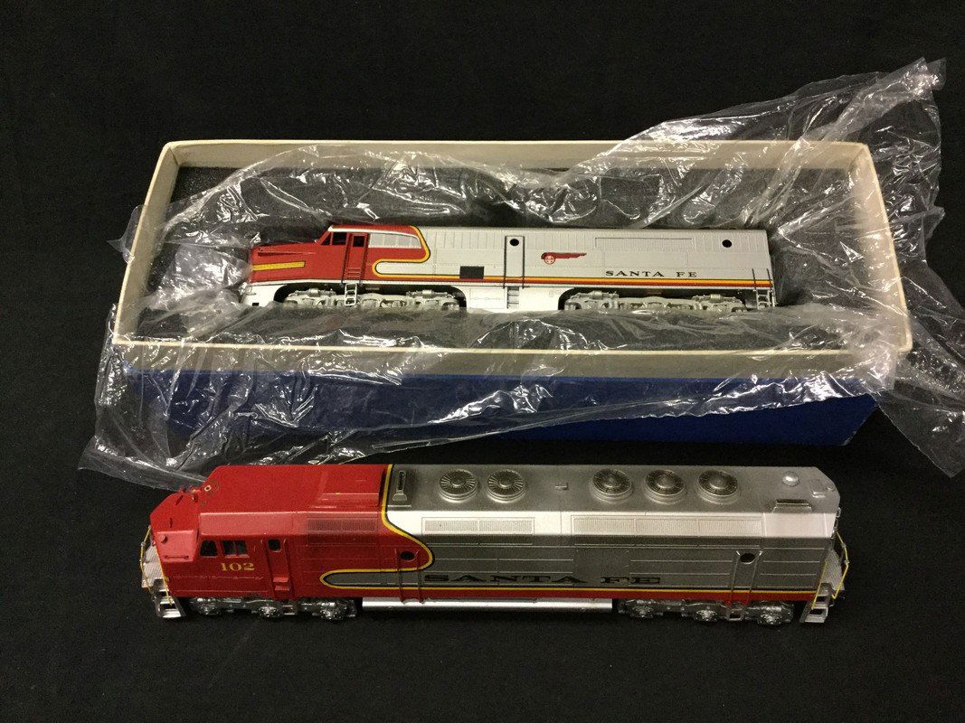 Two Trains Inc. Santa Fe locomotives (1 of 2)