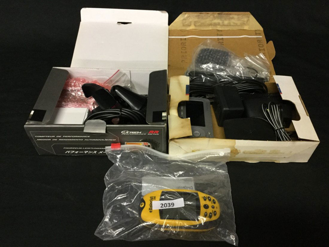 GPS system vehicle monitor and XM radio (1 of 1)