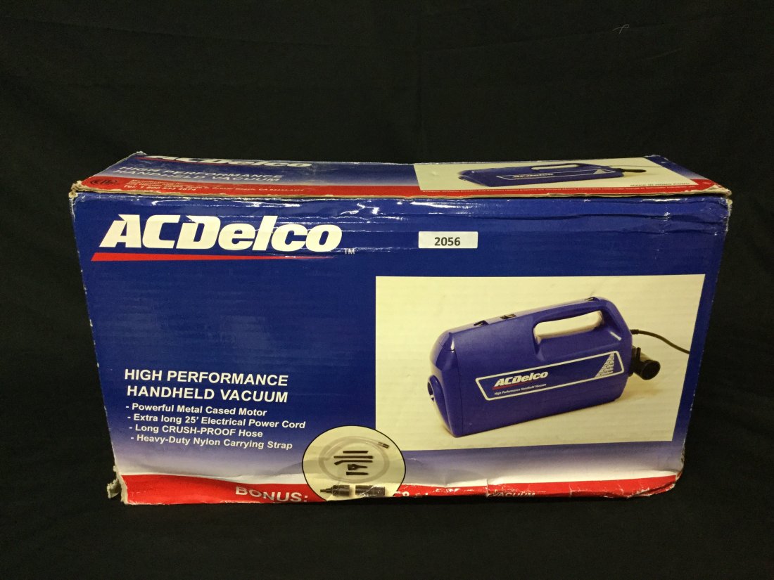 Handheld shop vac (1 of 1)