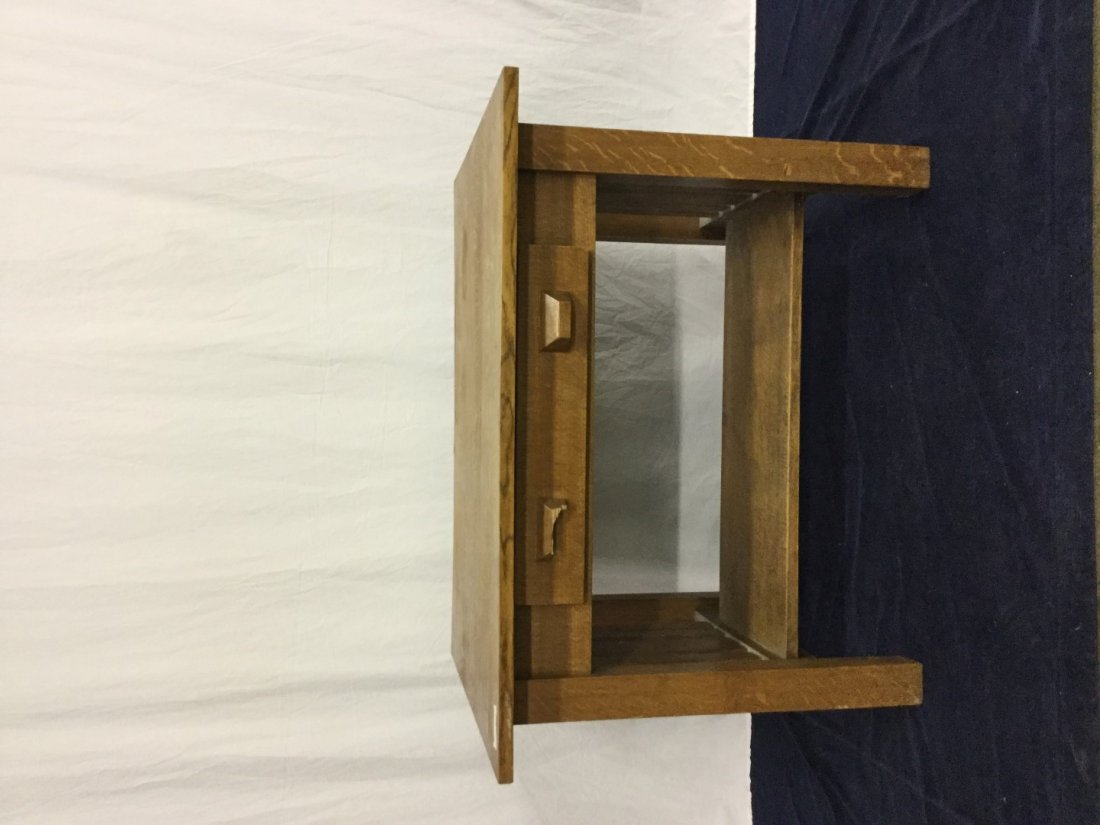 Small oak library table (1 of 2)