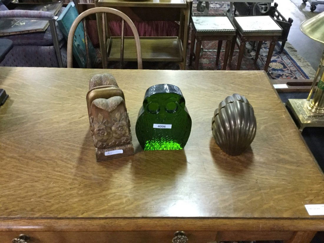 Two book ends and owl glass (1 of 1)
