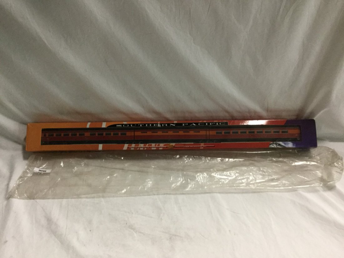 Broadway Limited SP 3 car set (1 of 2)