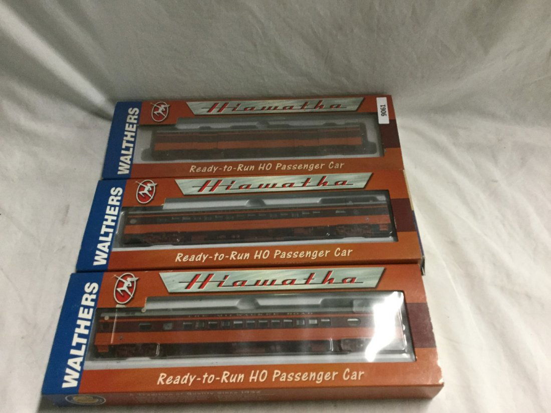 3 Walters Ready to Run Trains (1 of 2)