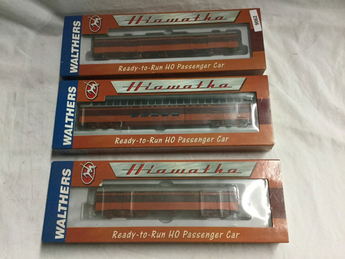 3 Walters Ready to Run Trains (1 of 2)