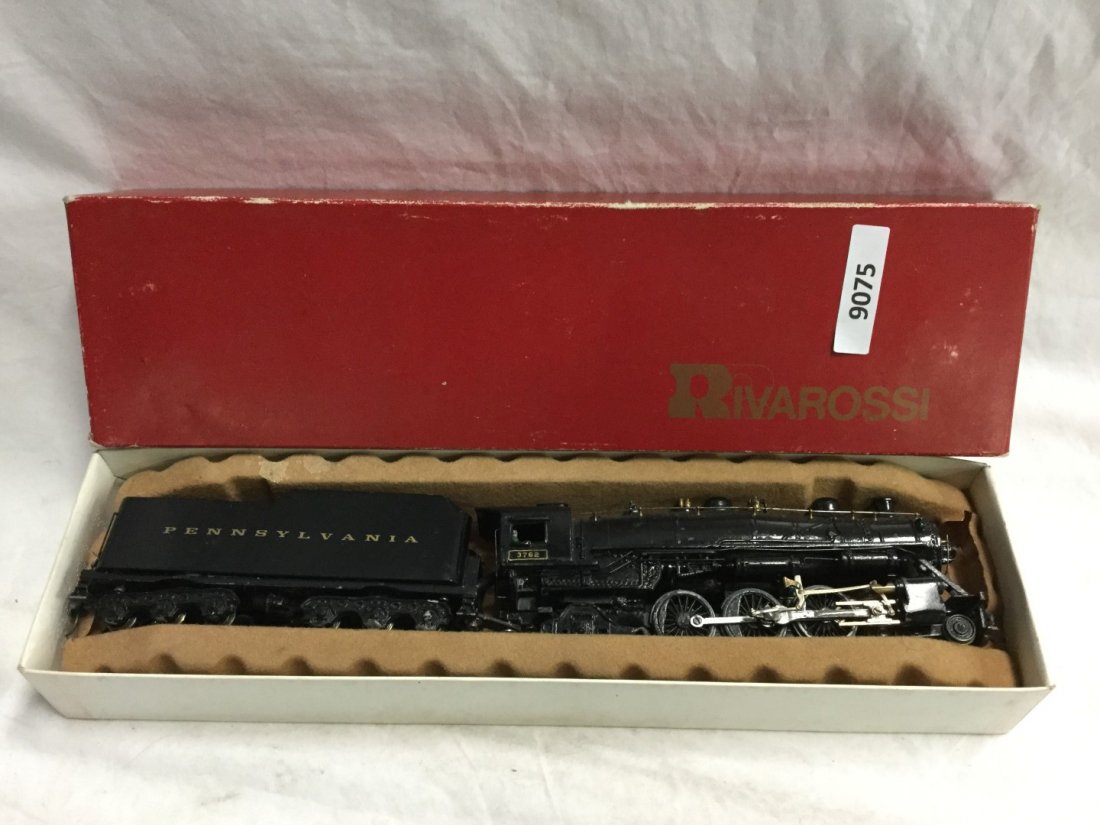 Rivarrossi Model train (1 of 2)