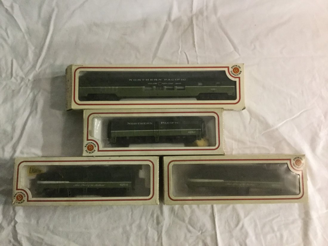 Bachmann Northern Pacific train set (1 of 1)