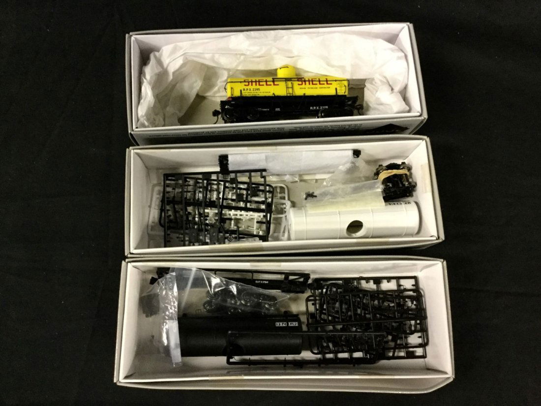 Walthers Proto Series 2000 Ho scale 8000 Gallon Type 21 (1 of 1)