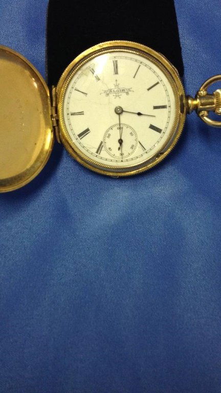 Elgin hunters case pocket watch (1 of 4)