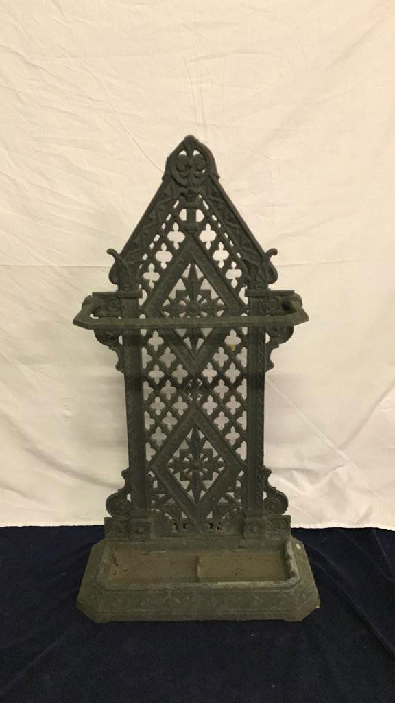 Iron umbrella stand (1 of 2)