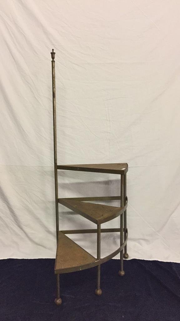 Vintage Spiral Step Plant Rack: Vintage Spiral Step Plant Rack Appx 55" tall x 19" wide x 19" deep Brass frame