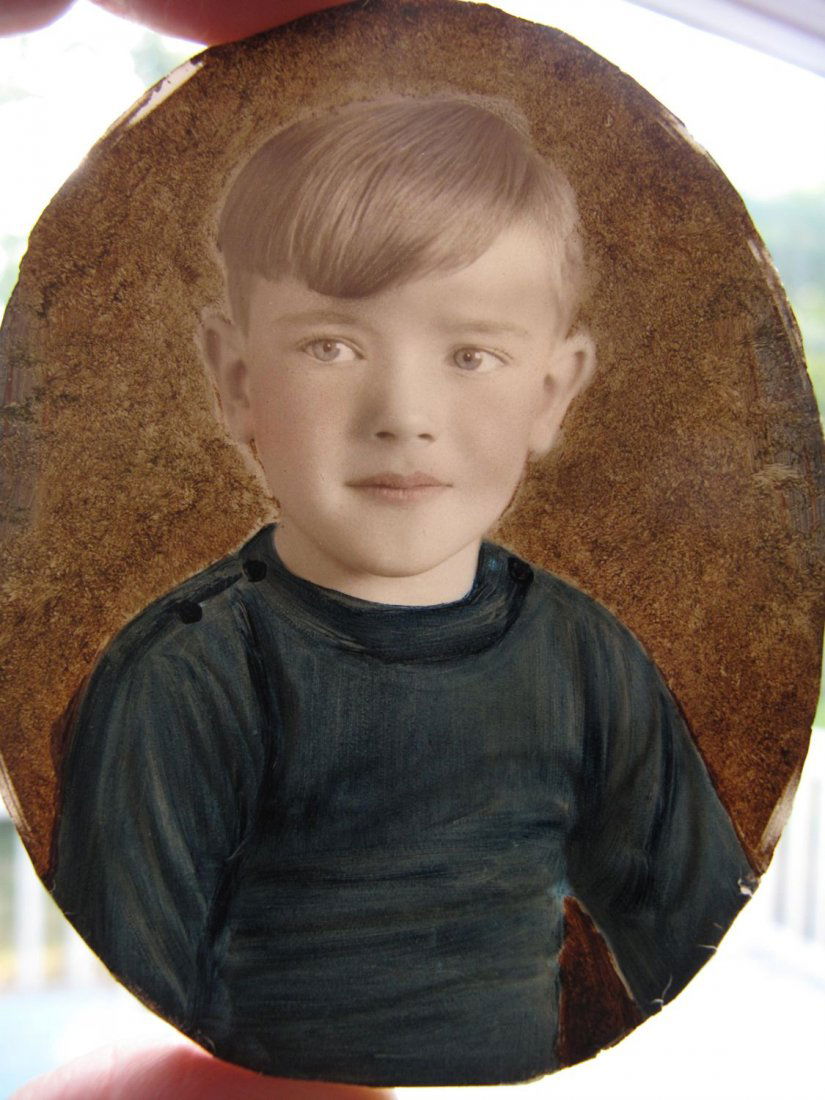 ANTIQUE MINIATURE OPALOTYPE PAINTED PHOTO PORTRAIT (1 of 10)