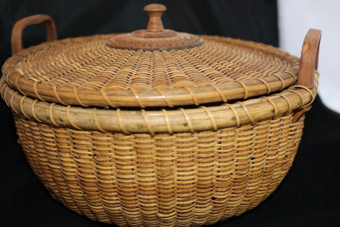 Nantucket Lightship Basket Lidded High Skill Unsigned (1 of 10)