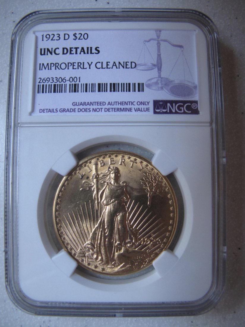 1923 D $20 DOUBLE EAGLE GOLD COIN US MINT SAINT GAUDENS: A 1923 D $20 Twenty Dollar Double Eagle Gold Coin designed by Augustus Saint Gaudens. Metal content 90% gold, 10% copper. 33.436 grams. $1276 melt value as of 10/1/2016.