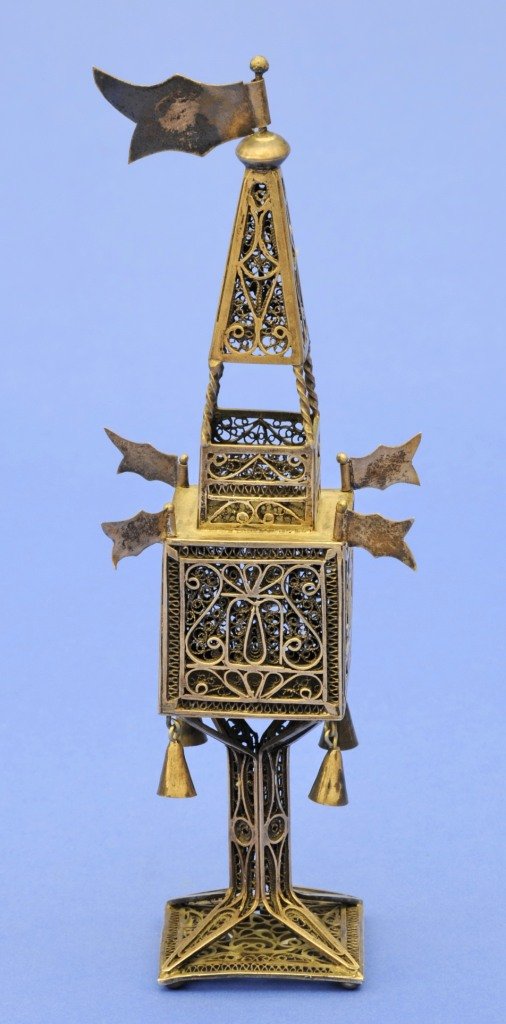 Besamim-Trrmchen mit Glocken, (1 of 1)