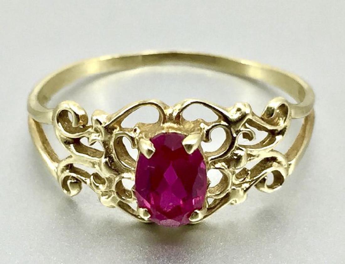 10 Karat Gold Ring With Ruby (1 of 5)