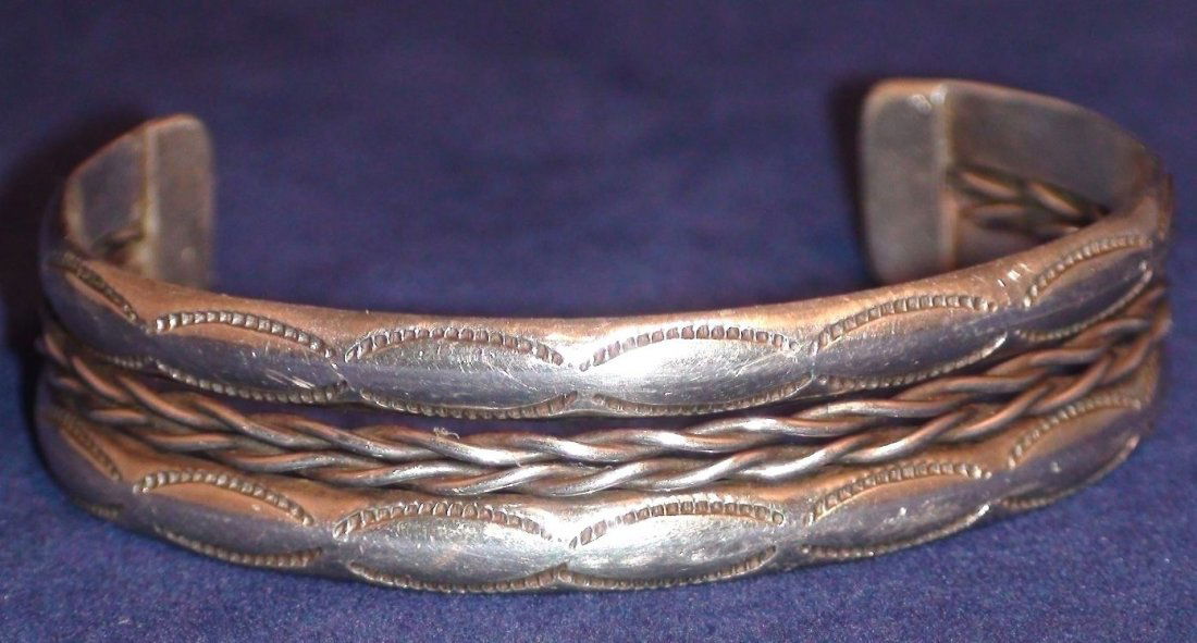 Native American Navajo Silver Stamp Work Cuff Bracelet (1 of 5)