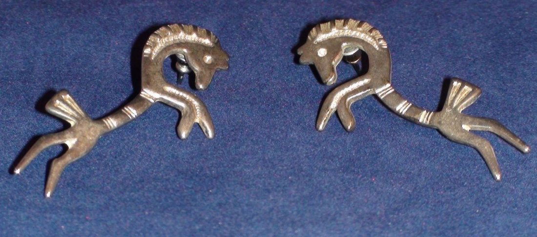 Native American Navajo Sterling Silver Horse Earrings (1 of 3)