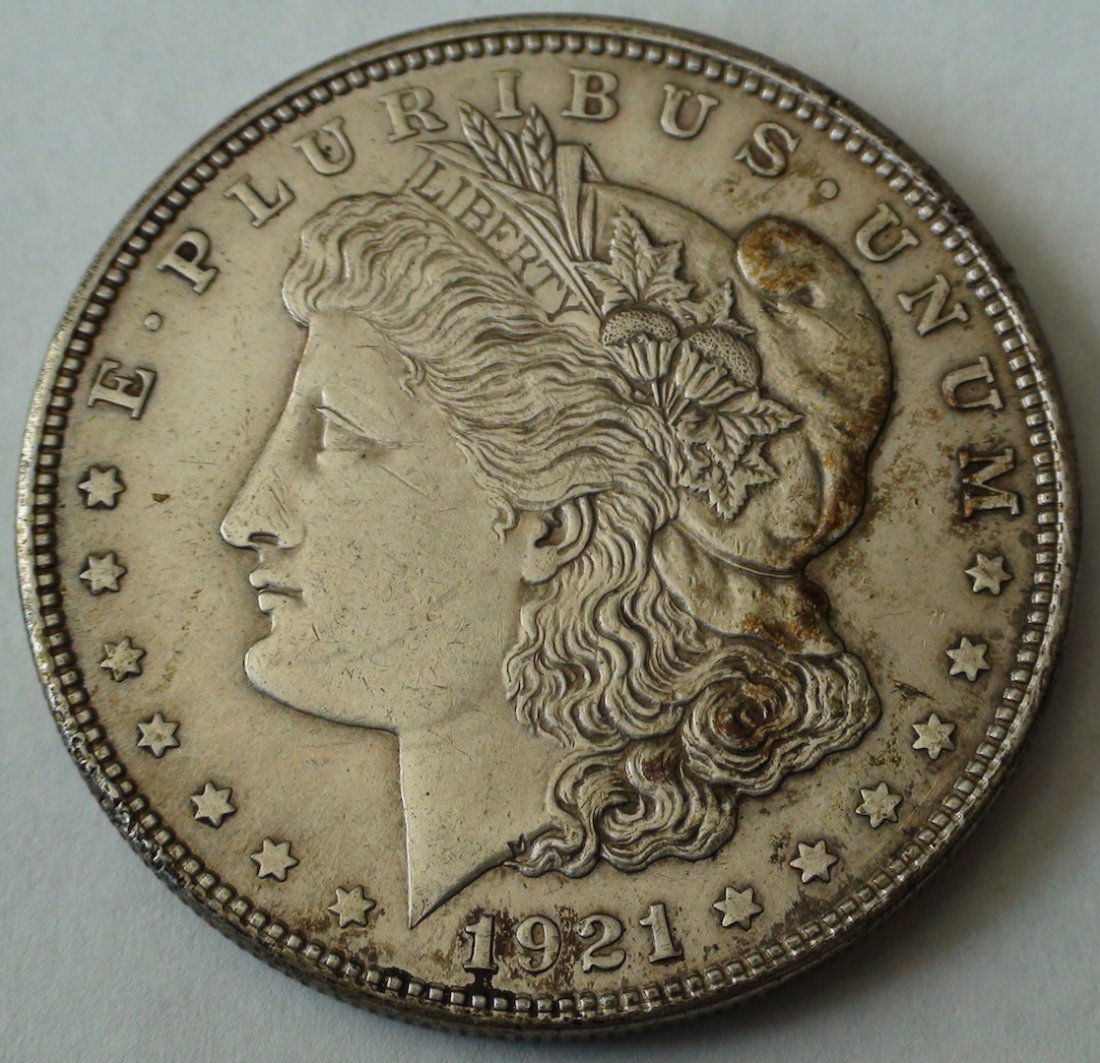 1921 Morgan Silver Dollar United States High Grade (1 of 3)