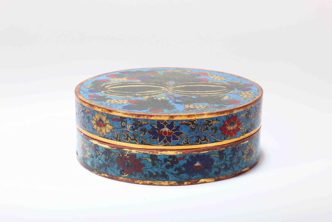 A Chinese CloisonnÃ© Round Box with Cover (1 of 3)