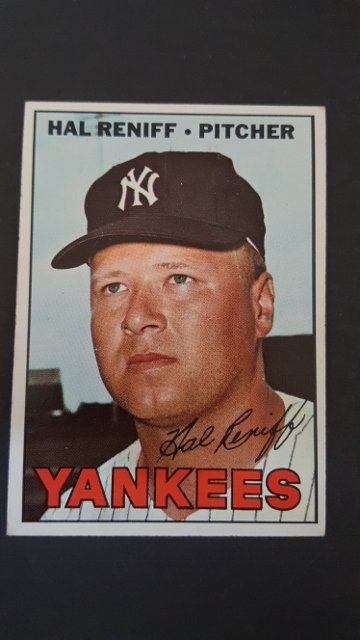 1967 Topps #201 Hal Reniff: EX Condition