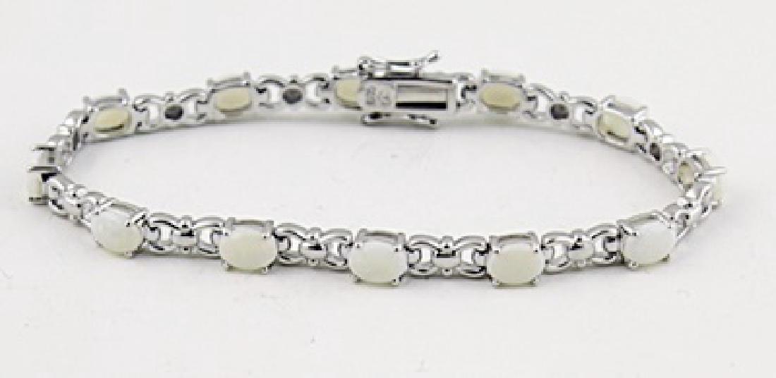 SILVER BRACELET WITH OPAL (1 of 1)