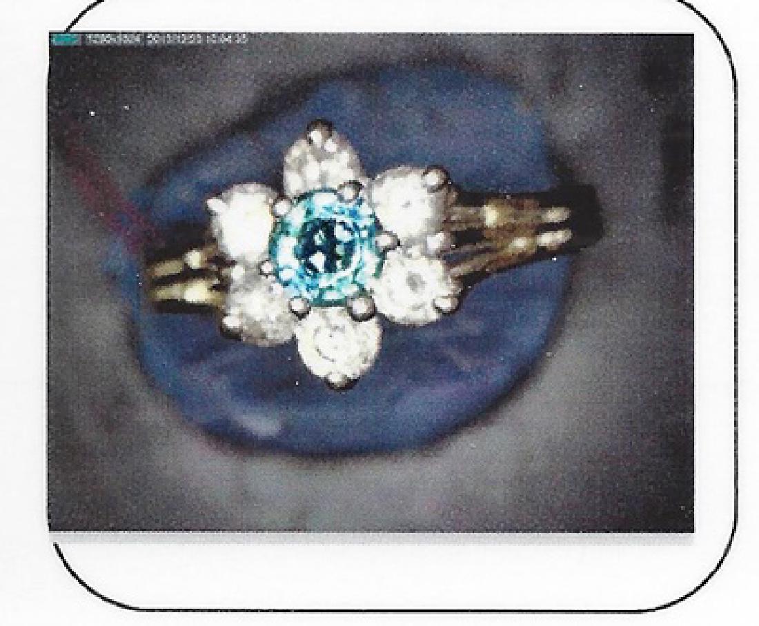 Ladys 10k yellow gold lab esmerald/ diamond ring (1 of 1)