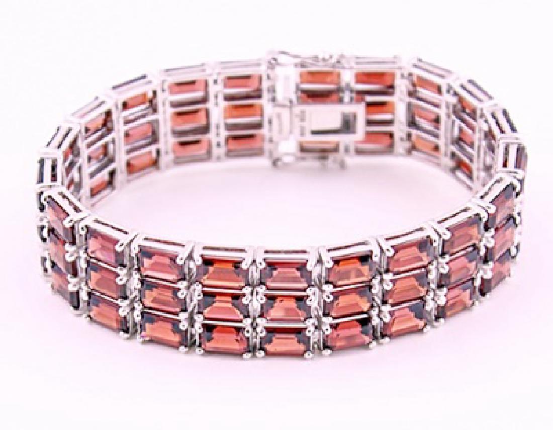 SILVER BRACELET WITH GARNET (1 of 1)