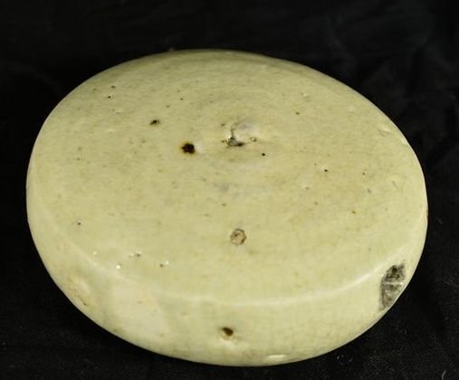 Korean Porcelain Water Container (1 of 8)