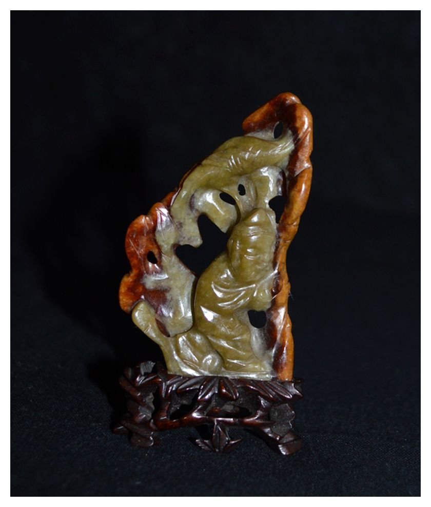 A CHINESE OLD JADE carved FIGURINE antique (1 of 4)