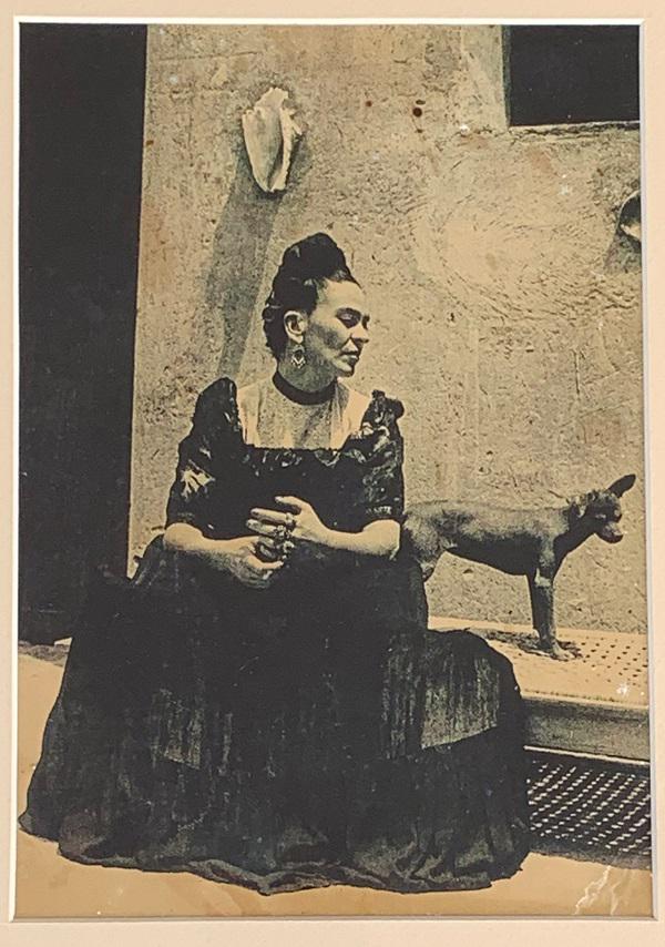 FRIDA KAHLO. .Silver Platinium Gel. PHOTOGRAPHY.: FRIDA KAHLO. .Silver Platinium Gel. PHOTOGRAPHY. Size: 8.5"X 6"w. come with frame , shipping in US $109