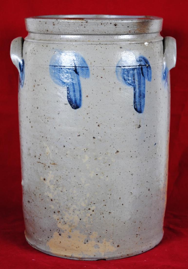 Cobalt Decorated Crock (1 of 10)