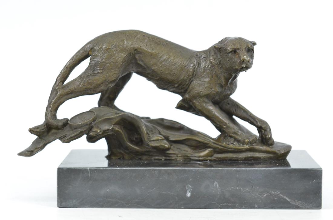 Statue Sculpture Cheetah Wildlife Art Deco Style Art (1 of 7)
