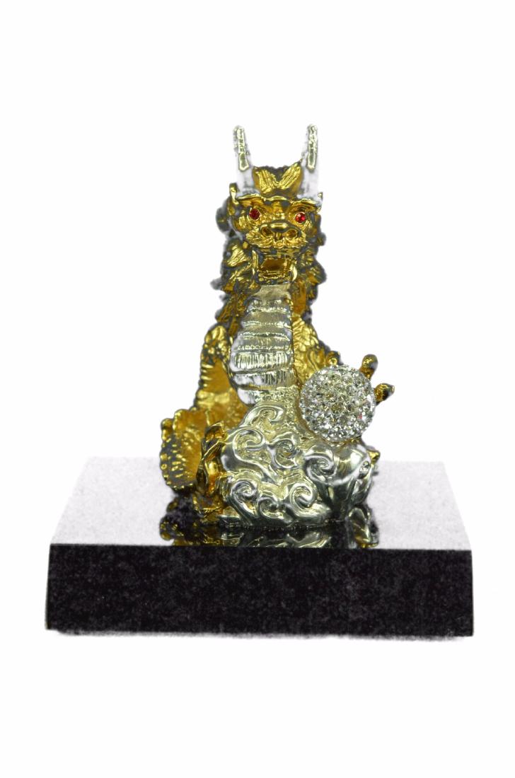 Gold Plexiglases Foo Dog Sculpture (1 of 10)