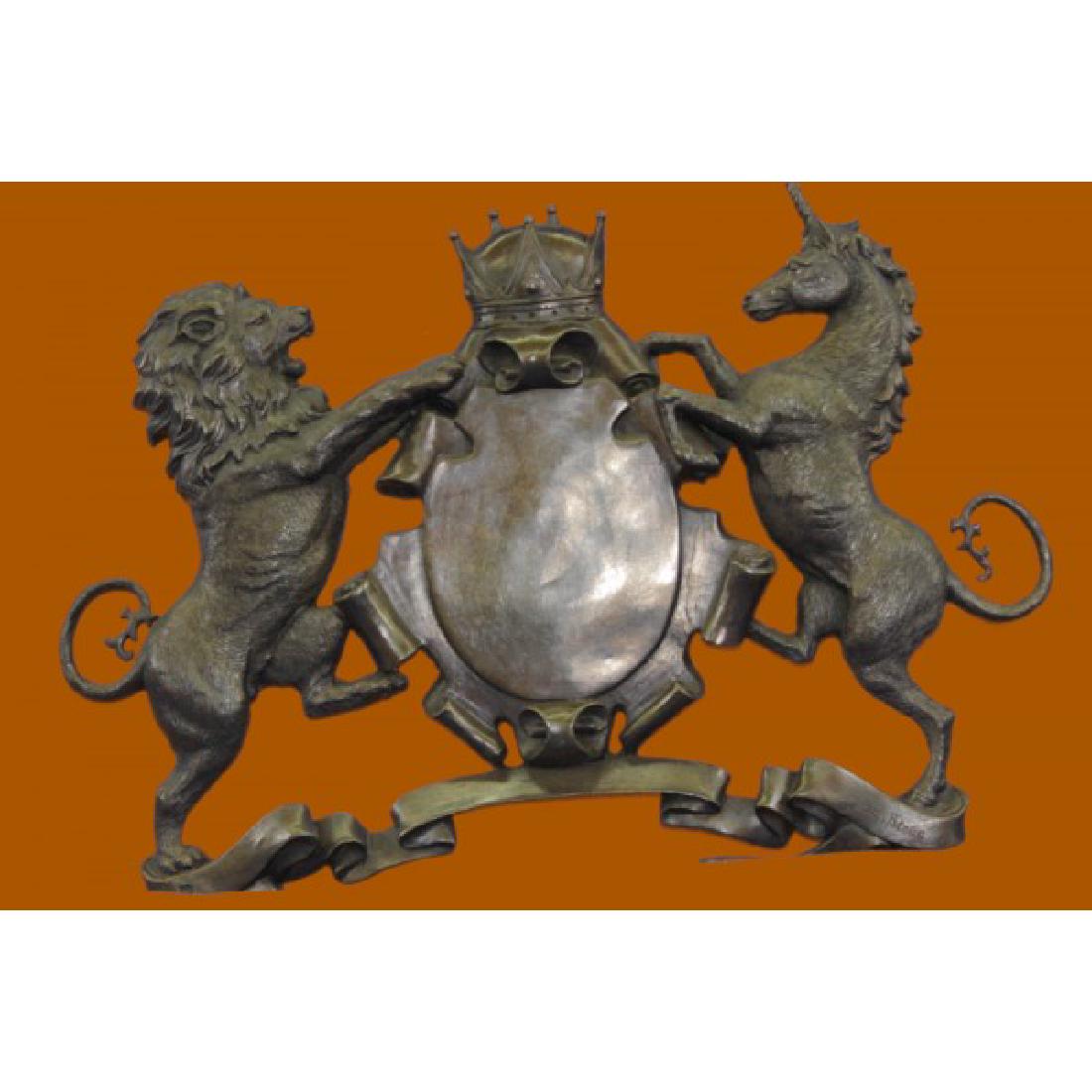 Royal Family Crest Coat of Arms Lion Bronze Wall Plaque (1 of 6)