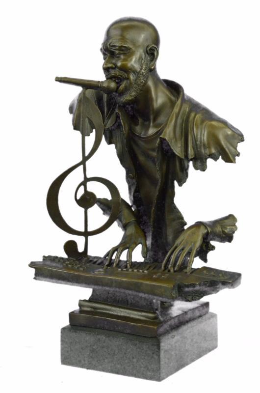 Isaac Hayes Singer Songwriter Bronze Sculpture (1 of 8)