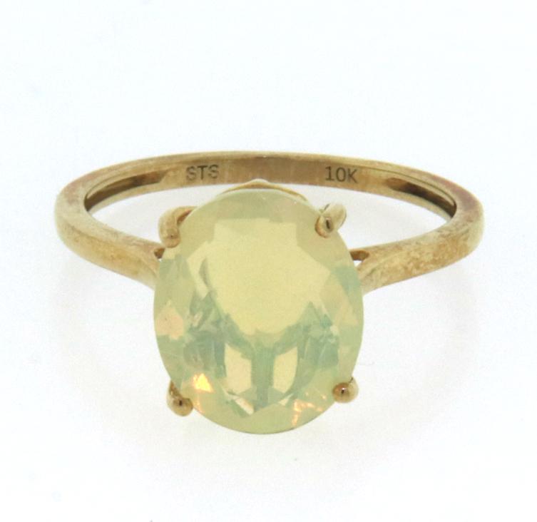 Favorite Yellow Gold Opal Ring (1 of 4)