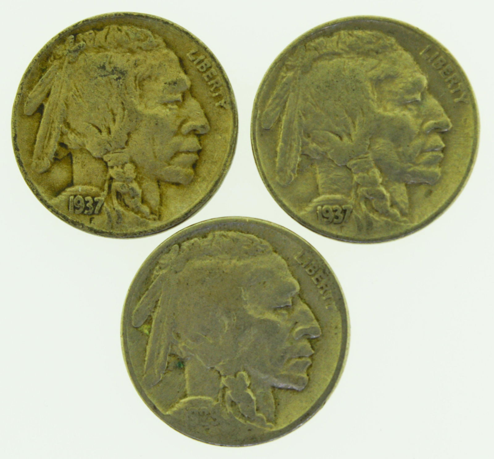 1900's Buffalo Nickels lot of three US Coin (1929, 1937, 1937-D) (1 of 2)