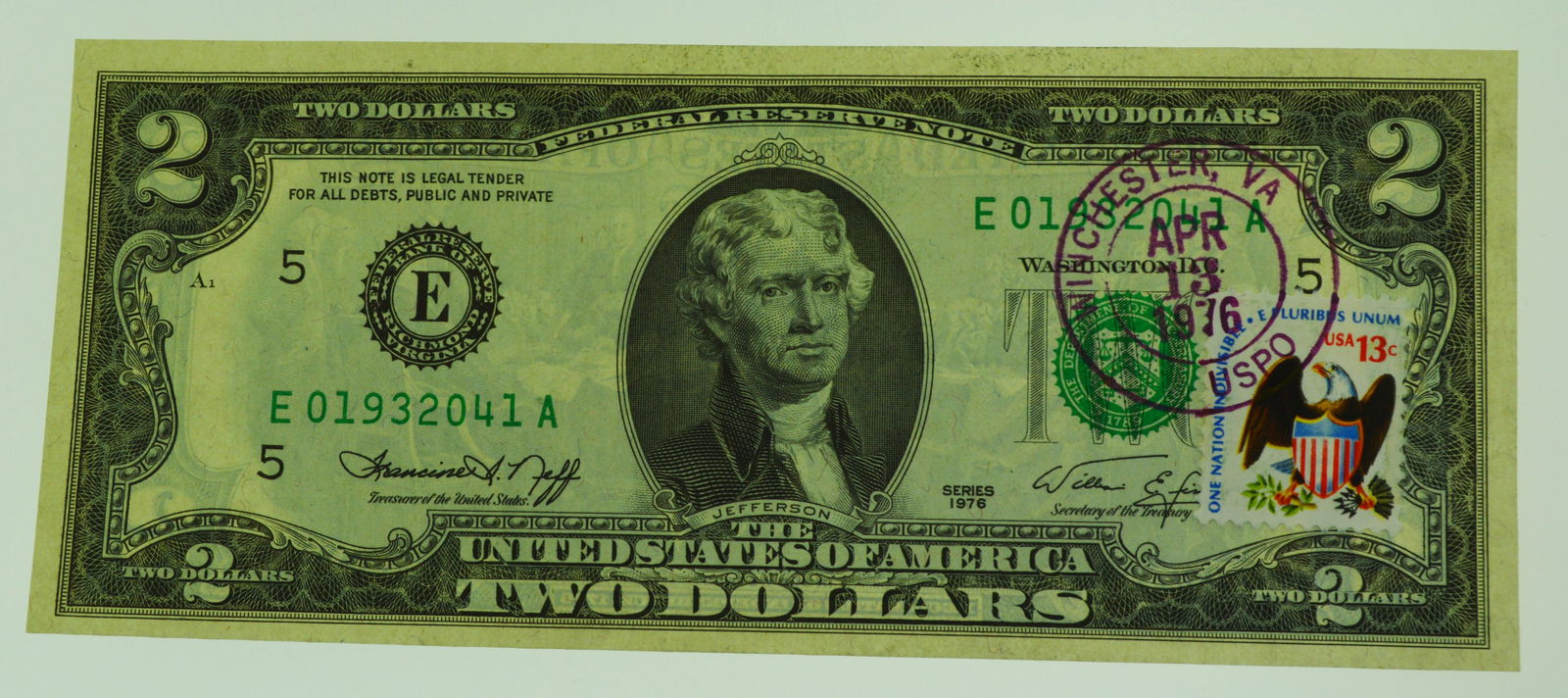 1976 Uncirculated Two Dollar Bill With April 1976 Post Mark Eagle Stamp: 1976 Uncirculated Two Dollar Bill With April 1976 Post Mark Eagle Stamp.