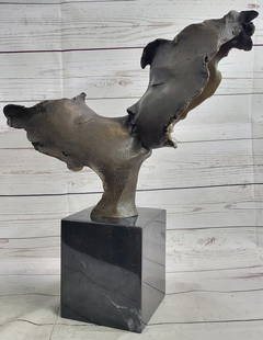 Hand Made Massive First Kiss by Salvador Dali Bronze Masterpiece Sculpture Decor: The modern art sculpture with the title “First Kiss” is an abstract figure that was created as homage to the great artist Salvador Dali, the amazing Surrealism artist. “First Kiss” is
