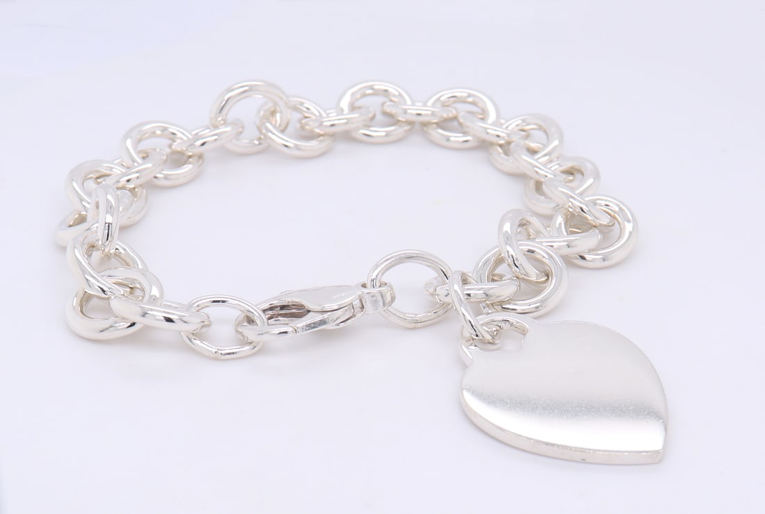 925 sterling Silver Tiffany & Co Heart Tag Charm Bracelet (1 of 7)