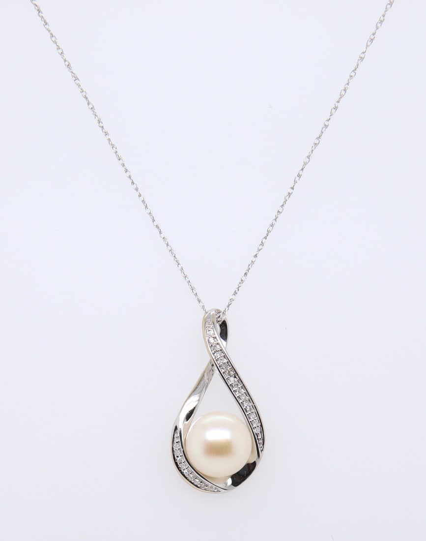 Charming White Gold Button Pearl and Diamond Pendant on Chain