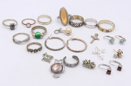 Group Lot of Vintage 925 Sterling Silver Jewelry
