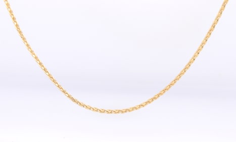 Elegant Yellow Gold Wheat Chain Necklace